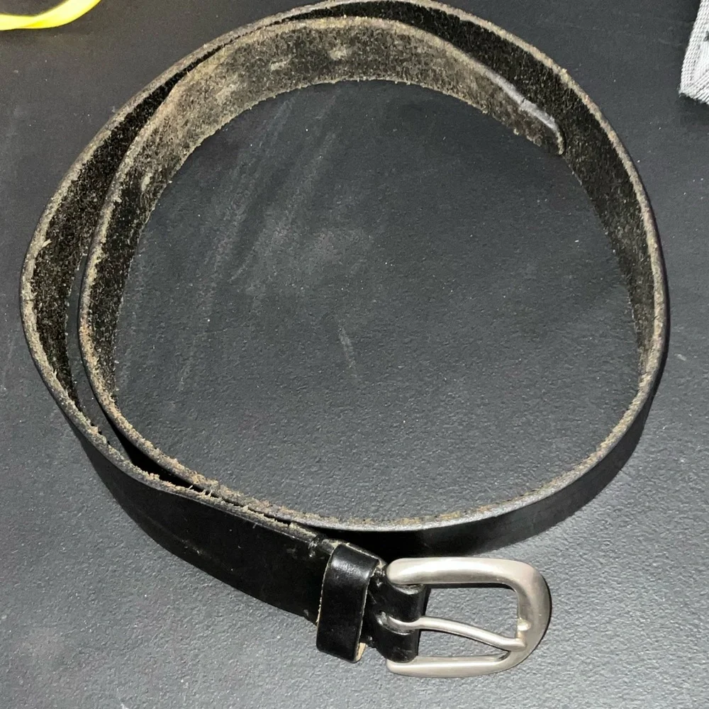 Cole Haan Black Leather Belt Silver Buckle Men’s 36